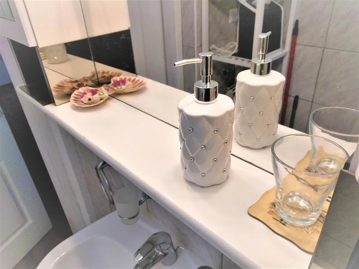 Guest house Apartment Helena Kanfanar